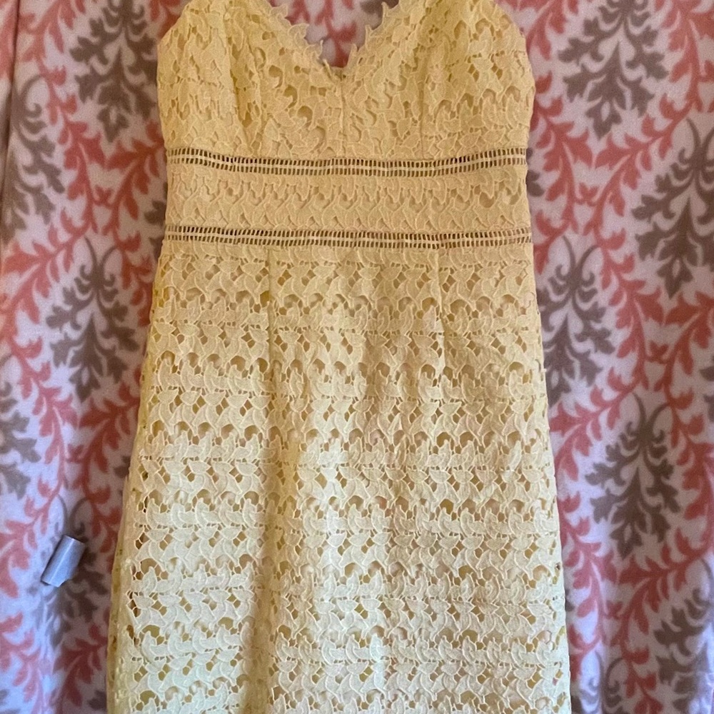 Gorgeous yellow summer dress
